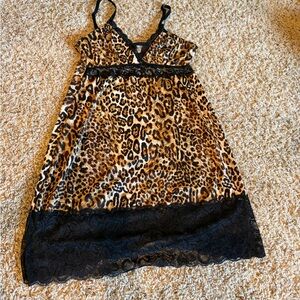 Marilyn Monroe Cheetah/Leopard Print Nightie/Slip Size Large